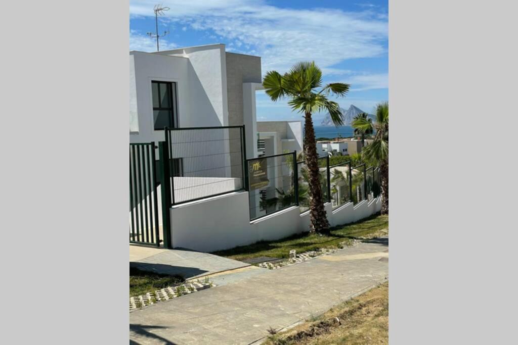 Modern 2 Beds Apartment In אלקאידסה מראה חיצוני תמונה